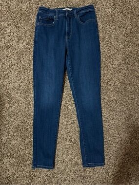 Levi's Dark Blue High-Rise Skinny Jeans